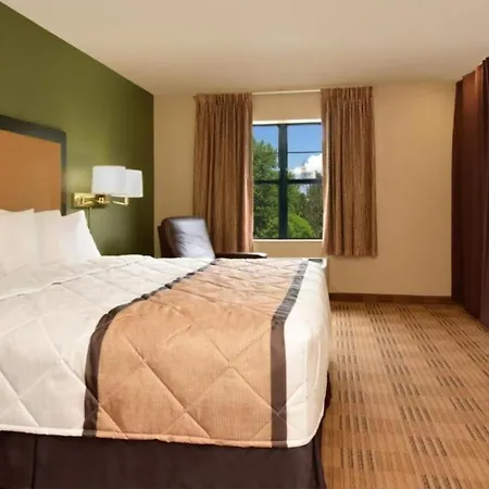 Extended Stay America - Chicago - Lisle