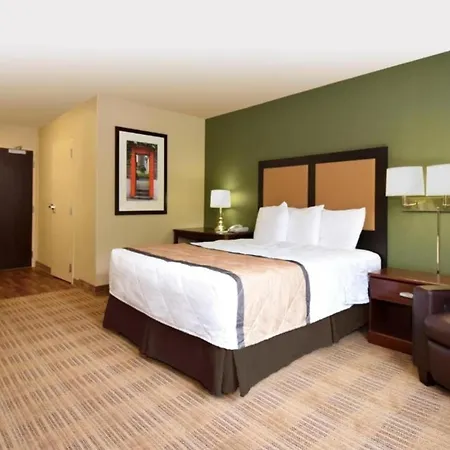 Studio 6 Corporate Extended Stay Chicago Lisle Il