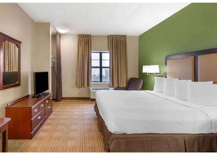 Hotel 6 Corporate Extended Chicago Il