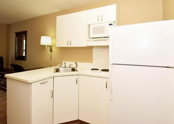 6 Corporate Extended Chicago Il Hotel