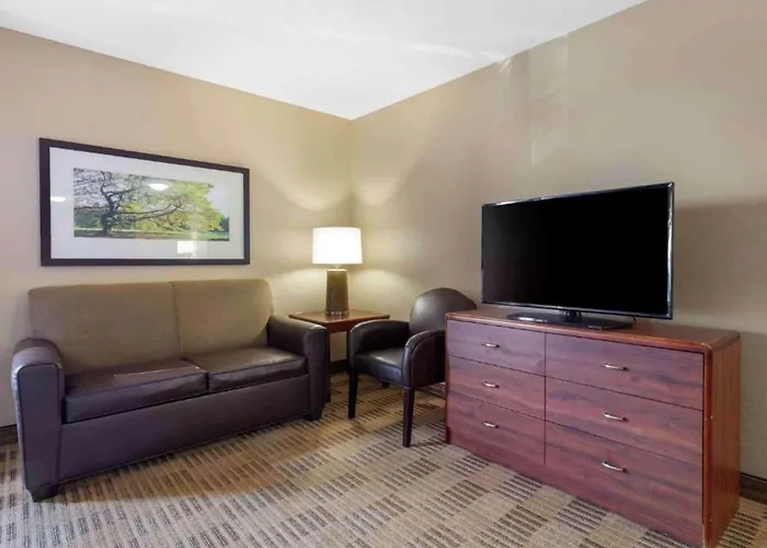 6 Corporate Extended Chicago Il Hotel
