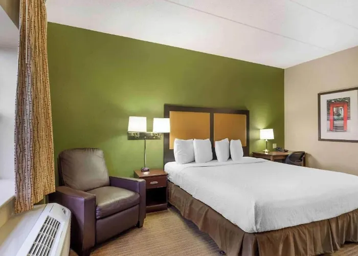 6 Corporate Extended Chicago Il Hotel