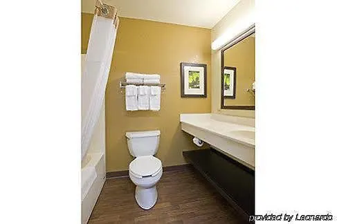 6 Corporate Extended Chicago Il 4*